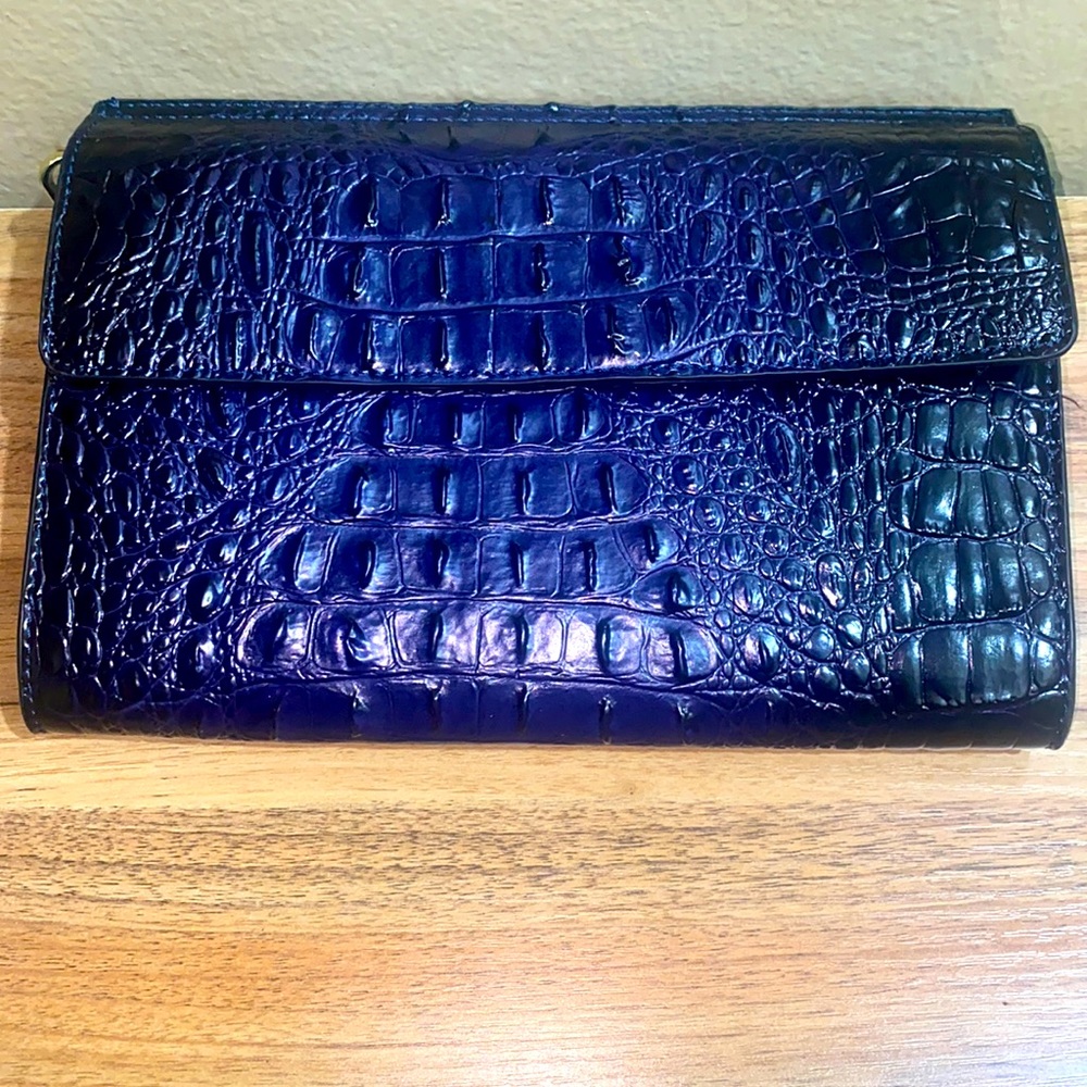 Croc Style Crossbody